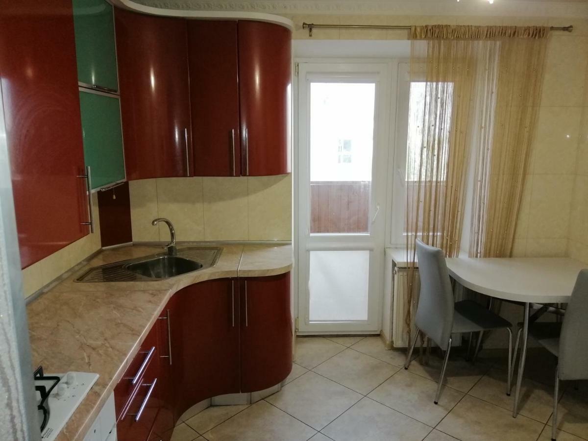 Тихая Квартира В Центре Ковеля Kovelʼ Exterior foto